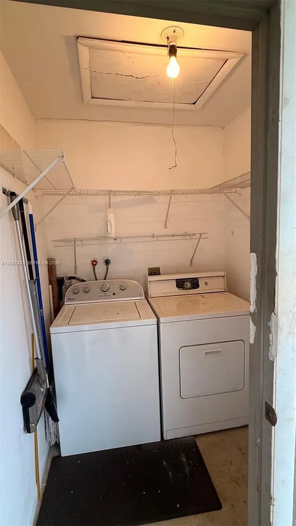 322 Piedmont G Delray Beach FL 33484