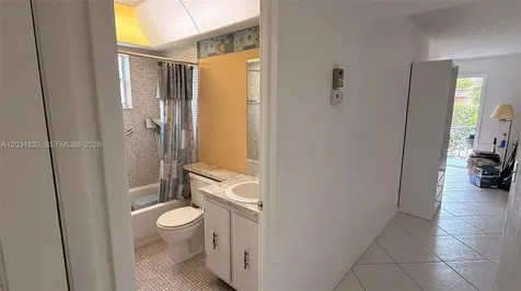 322 Piedmont G Delray Beach FL 33484