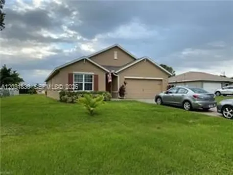 3815 SW 11th Place Cape Coral FL 33914