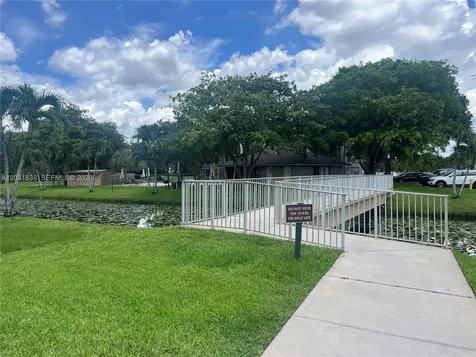 9420 Tangerine Place Davie FL 33324