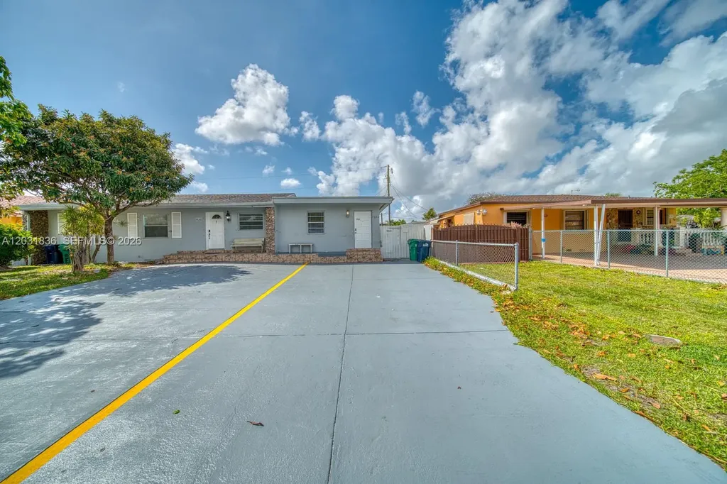 7622 SW 21st Street Miami FL 33155