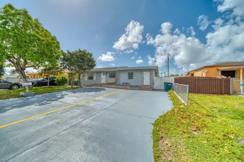 7622 SW 21st Street Miami FL 33155