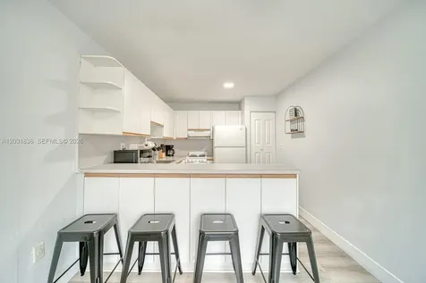 7622 SW 21st Street Miami FL 33155