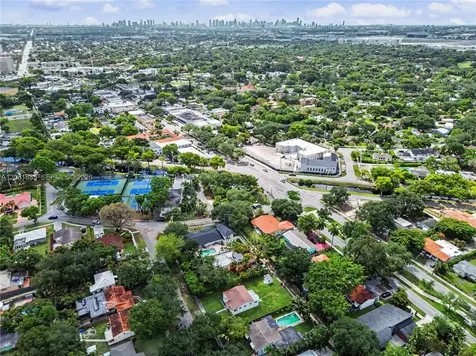 436 Lark Avenue Miami Springs FL 33166