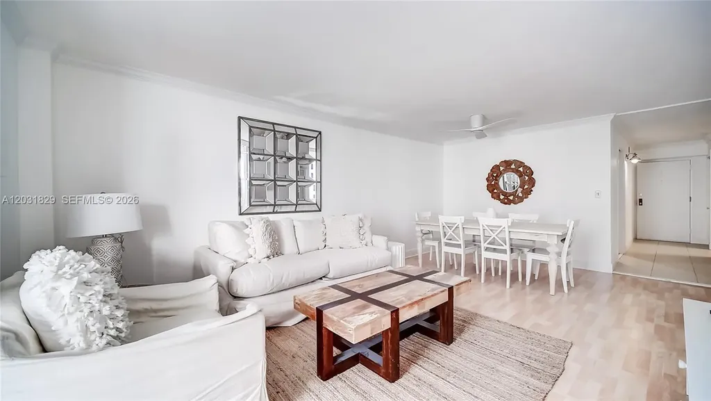 2401 Collins Avenue Miami Beach FL 33140