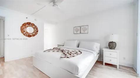 2401 Collins Avenue Miami Beach FL 33140
