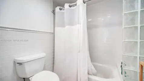 2401 Collins Avenue Miami Beach FL 33140
