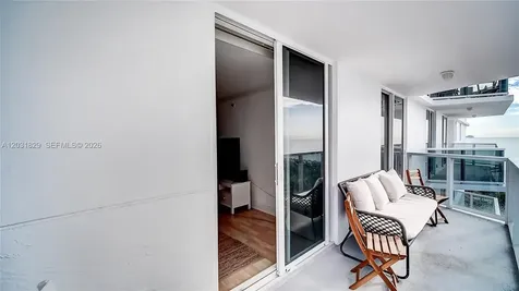 2401 Collins Avenue Miami Beach FL 33140