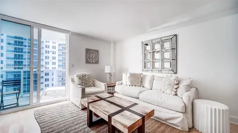 2401 Collins Avenue Miami Beach FL 33140
