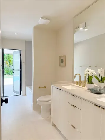 8845 SW 176th Terrace Palmetto Bay FL 33157