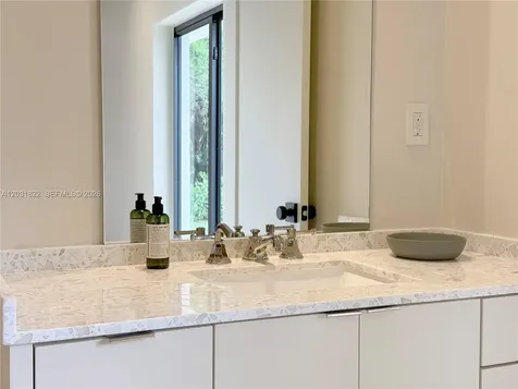 8845 SW 176th Terrace Palmetto Bay FL 33157
