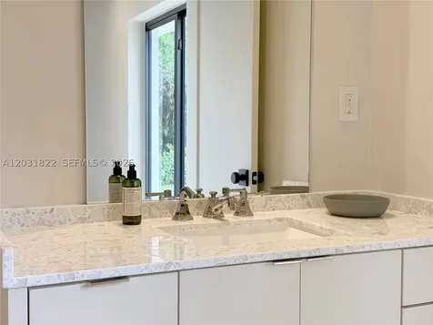 8845 SW 176th Terrace Palmetto Bay FL 33157