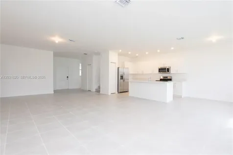 2636 SE 8th Court Homestead FL 33035