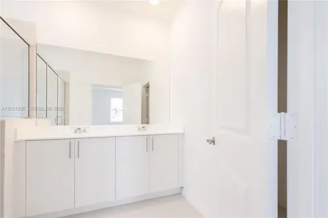 2636 SE 8th Court Homestead FL 33035