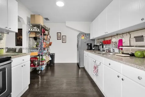 600 NW 34th Avenue Miami FL 33125