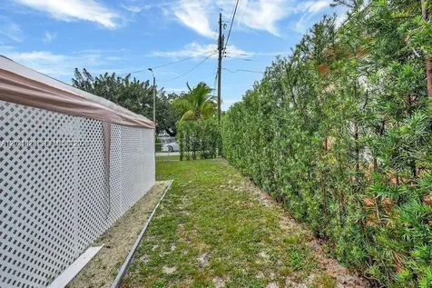 600 NW 34th Avenue Miami FL 33125