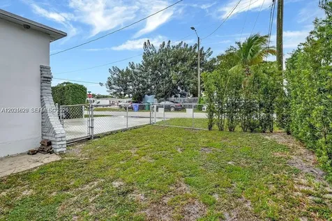 600 NW 34th Avenue Miami FL 33125