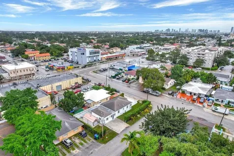600 NW 34th Avenue Miami FL 33125