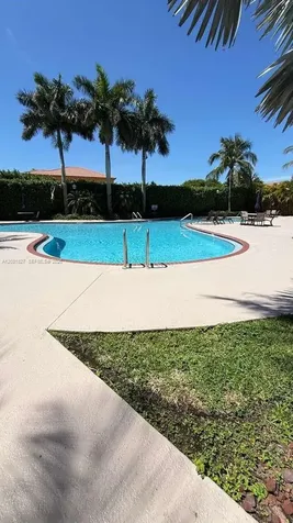 2120 NE 37th Road Homestead FL 33033