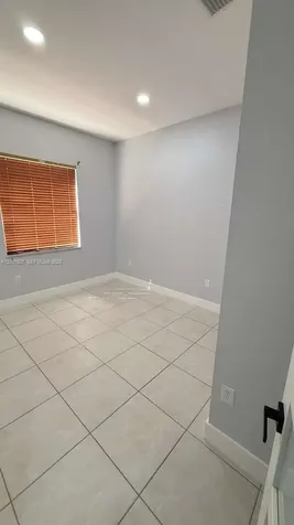 2120 NE 37th Road Homestead FL 33033