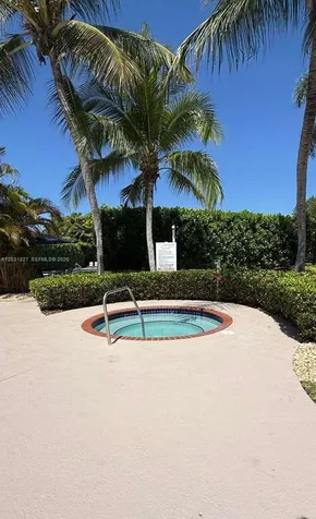 2120 NE 37th Road Homestead FL 33033