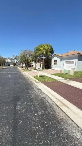 2120 NE 37th Road Homestead FL 33033