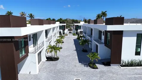 4656 SW 32nd Avenue Dania Beach FL 33312