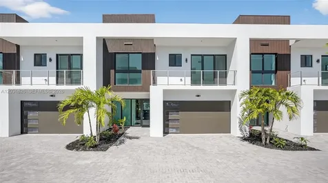 4656 SW 32nd Avenue Dania Beach FL 33312