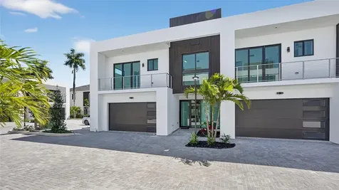 4656 SW 32nd Avenue Dania Beach FL 33312
