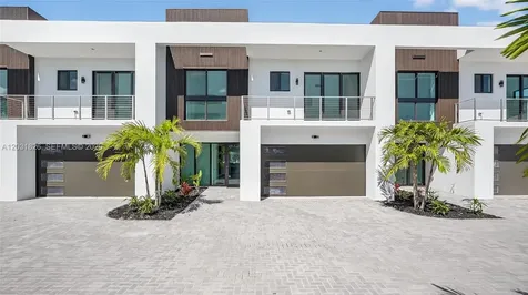 4656 SW 32nd Avenue Dania Beach FL 33312