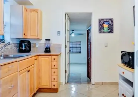 2424 SW 21st Terrace Miami FL 33145