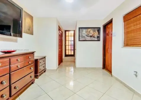 2424 SW 21st Terrace Miami FL 33145
