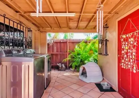 2424 SW 21st Terrace Miami FL 33145