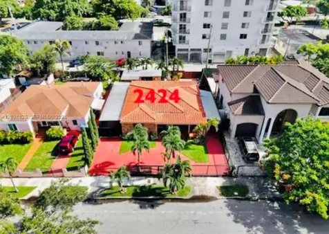 2424 SW 21st Terrace Miami FL 33145