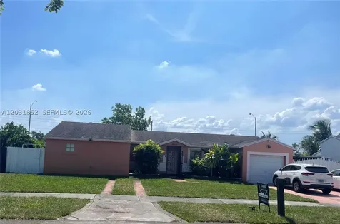 19391 NW 57th Court Hialeah FL 33015