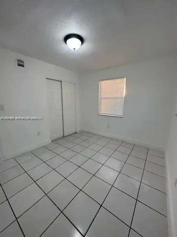 3904 SW 58th Avenue West Park FL 33023