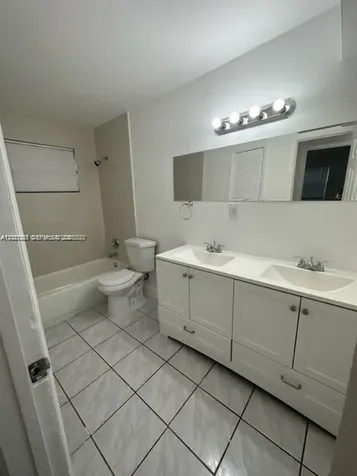 3904 SW 58th Avenue West Park FL 33023