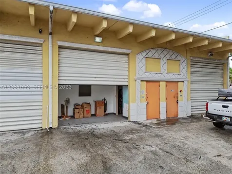 2225 SW 57th Avenue West Park FL 33023