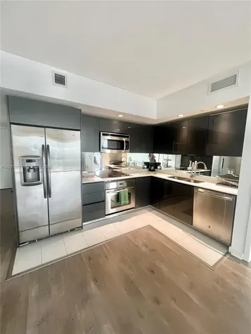 31 SE 6th Street Miami FL 33131