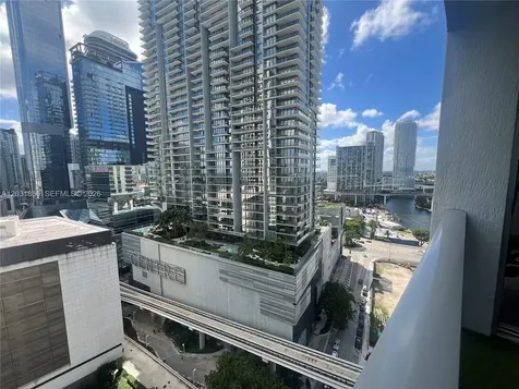 31 SE 6th Street Miami FL 33131