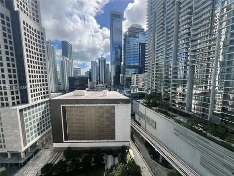 31 SE 6th Street Miami FL 33131