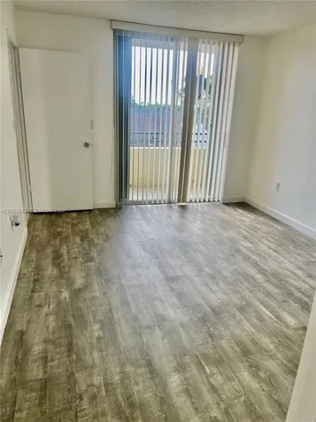 8321 NW 7th Street Miami FL 33126