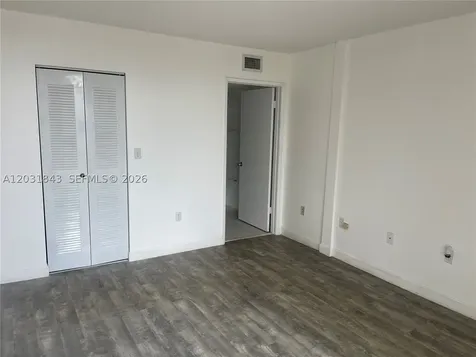 8321 NW 7th Street Miami FL 33126