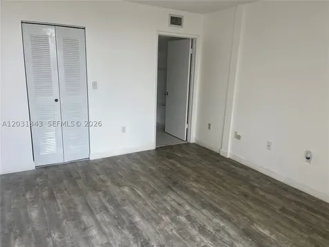 8321 NW 7th Street Miami FL 33126