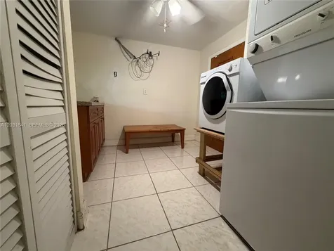 6318 SW 27th Street Miami FL 33155
