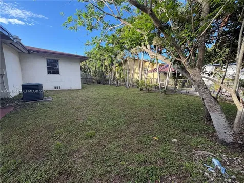 6318 SW 27th Street Miami FL 33155