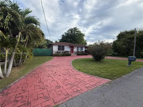 6318 SW 27th Street Miami FL 33155