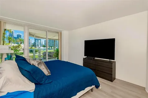 900 Bay Drive Miami Beach FL 33141