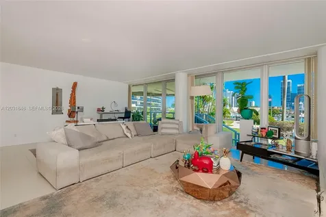 900 Bay Drive Miami Beach FL 33141