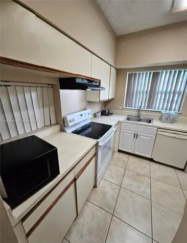 631 Cypress Lake Boulevard Deerfield Beach FL 33064